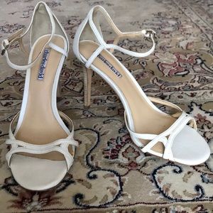 Charles David white heels. Size 7.